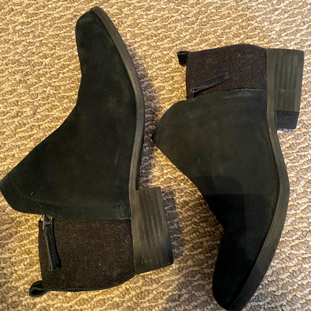 Toms “weather resistant” bootie